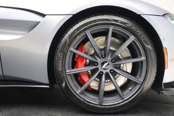 Used 2021 Aston Martin Vantage Roadster for sale $139,900 at Rolls-Royce Motor Cars Greenwich in Greenwich CT 06830 28