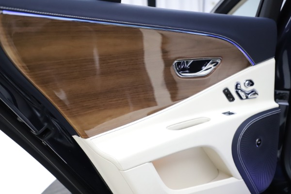 New 2021 Bentley Flying Spur W12 for sale Sold at Rolls-Royce Motor Cars Greenwich in Greenwich CT 06830 21