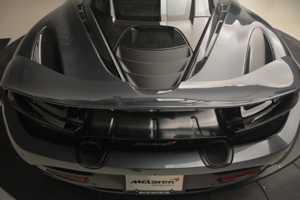 Used 2018 McLaren 720S Performance for sale Sold at Rolls-Royce Motor Cars Greenwich in Greenwich CT 06830 26