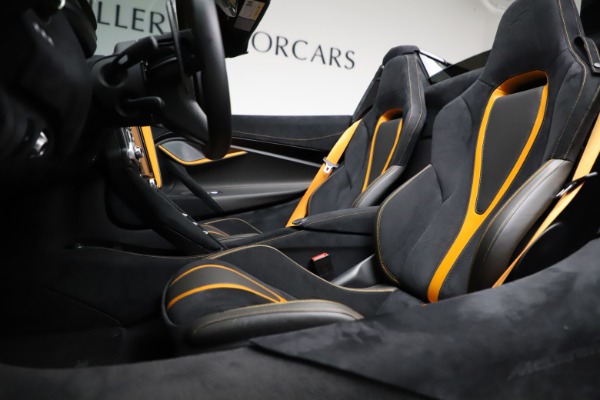 Used 2020 McLaren 720S Spider for sale Sold at Rolls-Royce Motor Cars Greenwich in Greenwich CT 06830 25