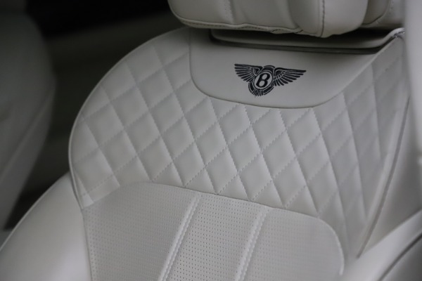 Used 2018 Bentley Bentayga W12 Signature for sale Sold at Rolls-Royce Motor Cars Greenwich in Greenwich CT 06830 21