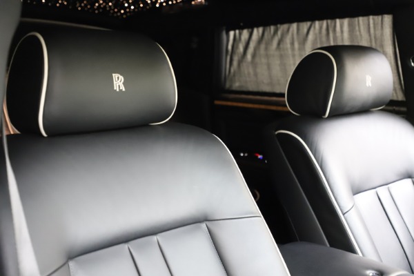 Used 2015 Rolls-Royce Phantom EWB for sale Sold at Rolls-Royce Motor Cars Greenwich in Greenwich CT 06830 11