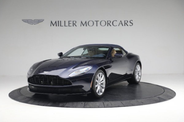 Used 2021 Aston Martin DB11 Volante for sale $177,900 at Rolls-Royce Motor Cars Greenwich in Greenwich CT 06830 13