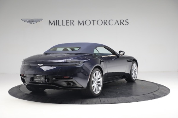 Used 2021 Aston Martin DB11 Volante for sale $177,900 at Rolls-Royce Motor Cars Greenwich in Greenwich CT 06830 17