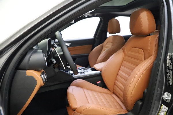 New 2021 Alfa Romeo Giulia Ti Sport Q4 for sale Sold at Rolls-Royce Motor Cars Greenwich in Greenwich CT 06830 15