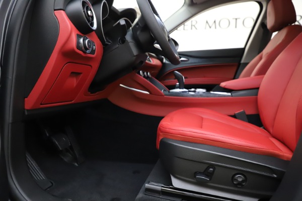 New 2021 Alfa Romeo Stelvio Q4 for sale $48,050 at Rolls-Royce Motor Cars Greenwich in Greenwich CT 06830 14