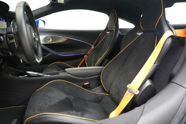 New 2023 McLaren Artura for sale $277,250 at Rolls-Royce Motor Cars Greenwich in Greenwich CT 06830 22