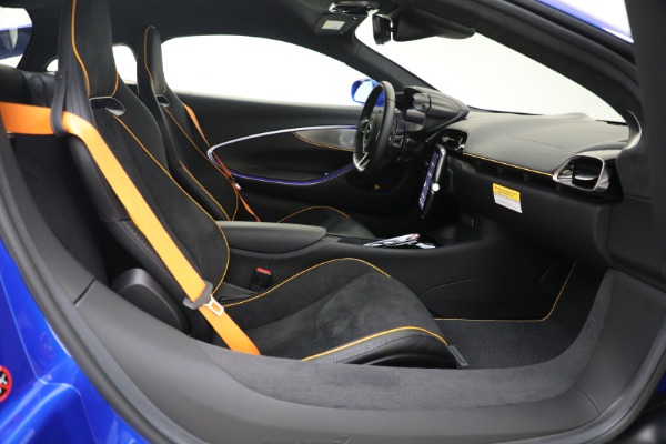 New 2023 McLaren Artura for sale $277,250 at Rolls-Royce Motor Cars Greenwich in Greenwich CT 06830 24