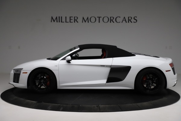 Used 2018 Audi R8 Spyder for sale Sold at Rolls-Royce Motor Cars Greenwich in Greenwich CT 06830 16