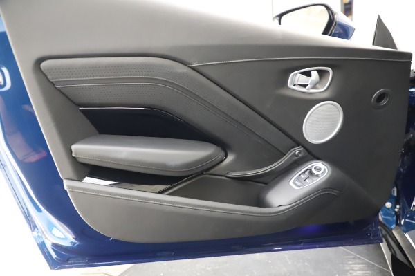 Used 2021 Aston Martin Vantage for sale $134,900 at Rolls-Royce Motor Cars Greenwich in Greenwich CT 06830 17