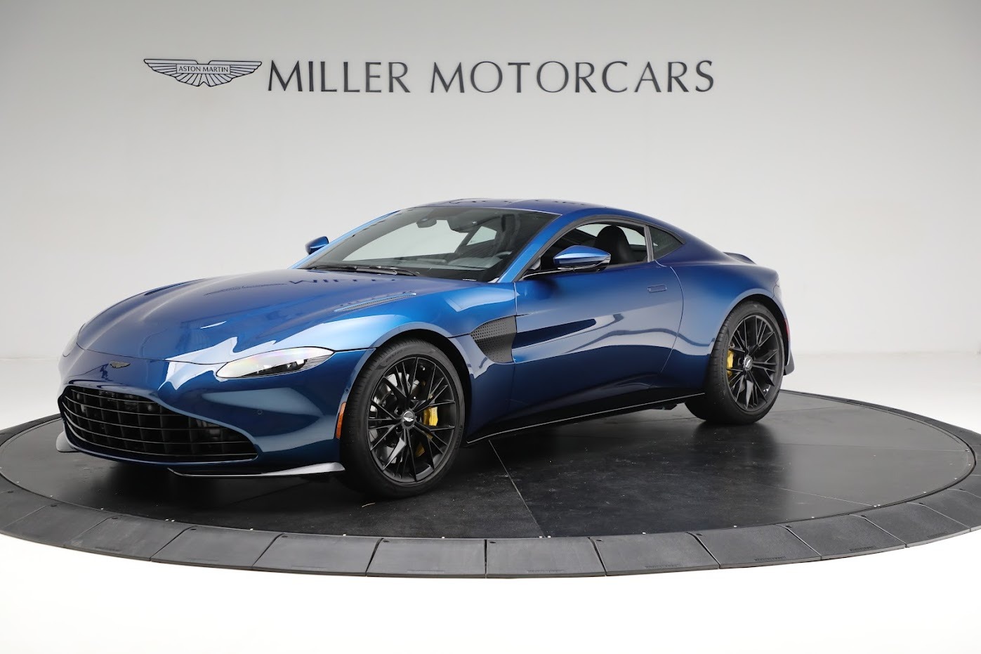Used 2021 Aston Martin Vantage for sale Sold at Rolls-Royce Motor Cars Greenwich in Greenwich CT 06830 1