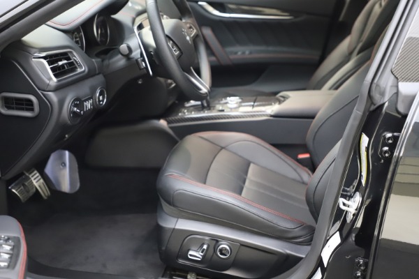 New 2021 Maserati Ghibli S Q4 GranSport for sale Sold at Rolls-Royce Motor Cars Greenwich in Greenwich CT 06830 15