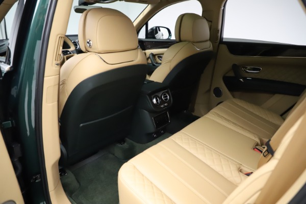 Used 2018 Bentley Bentayga W12 Signature Edition for sale Sold at Rolls-Royce Motor Cars Greenwich in Greenwich CT 06830 20