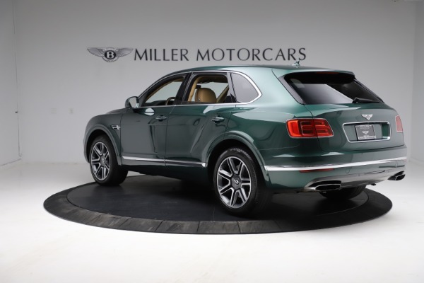 Used 2018 Bentley Bentayga W12 Signature Edition for sale Sold at Rolls-Royce Motor Cars Greenwich in Greenwich CT 06830 5