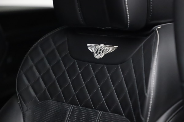 Used 2018 Bentley Bentayga W12 Signature for sale Sold at Rolls-Royce Motor Cars Greenwich in Greenwich CT 06830 21