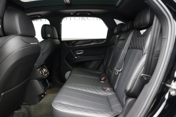 Used 2018 Bentley Bentayga W12 Signature for sale Sold at Rolls-Royce Motor Cars Greenwich in Greenwich CT 06830 23