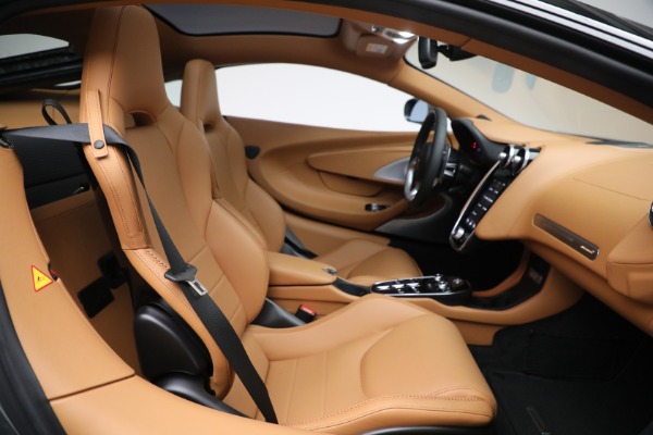 Used 2021 McLaren GT Luxe for sale Call for price at Rolls-Royce Motor Cars Greenwich in Greenwich CT 06830 26