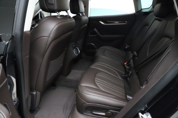 New 2021 Maserati Levante S Q4 GranLusso for sale Sold at Rolls-Royce Motor Cars Greenwich in Greenwich CT 06830 17
