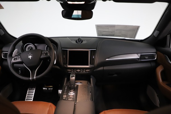 New 2021 Maserati Levante S Q4 GranSport for sale Sold at Rolls-Royce Motor Cars Greenwich in Greenwich CT 06830 16