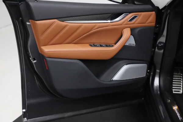 New 2021 Maserati Levante S Q4 GranSport for sale Sold at Rolls-Royce Motor Cars Greenwich in Greenwich CT 06830 17
