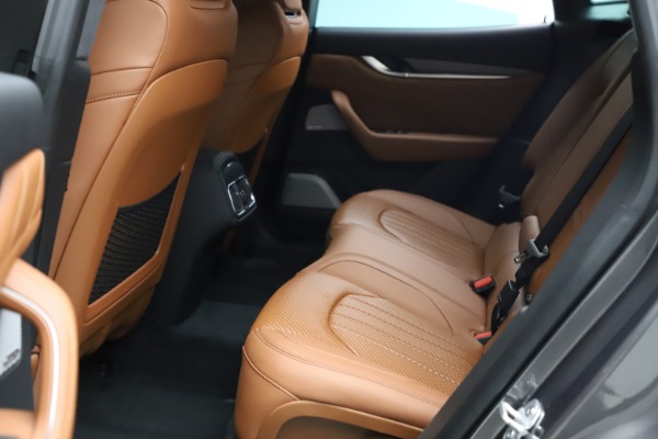 New 2021 Maserati Levante S Q4 GranSport for sale Sold at Rolls-Royce Motor Cars Greenwich in Greenwich CT 06830 21
