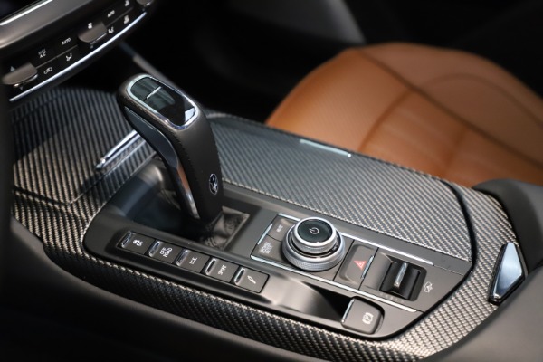 New 2021 Maserati Levante S Q4 GranSport for sale Sold at Rolls-Royce Motor Cars Greenwich in Greenwich CT 06830 27