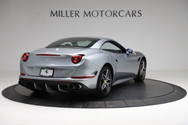Used 2017 Ferrari California T for sale Sold at Rolls-Royce Motor Cars Greenwich in Greenwich CT 06830 19