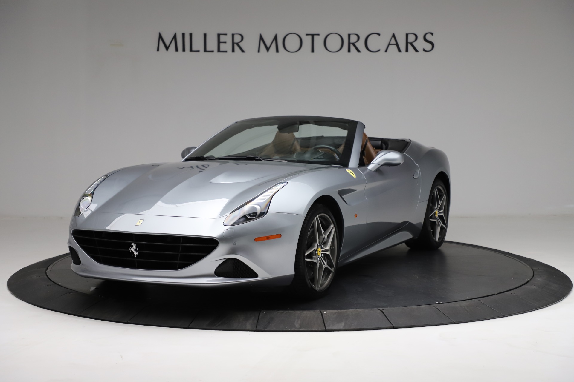 Used 2017 Ferrari California T for sale Sold at Rolls-Royce Motor Cars Greenwich in Greenwich CT 06830 1