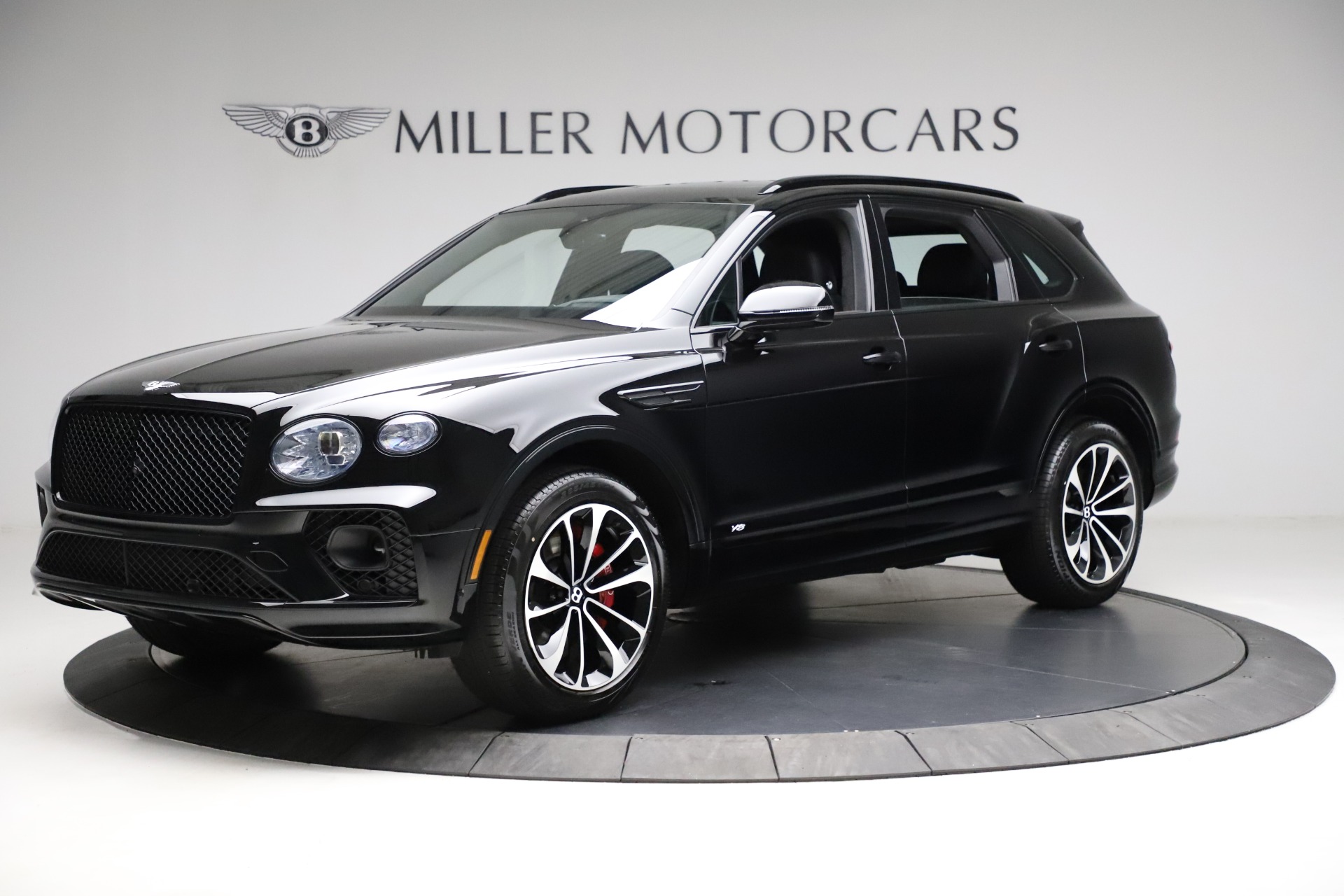 New 2021 Bentley Bentayga V8 for sale Sold at Rolls-Royce Motor Cars Greenwich in Greenwich CT 06830 1