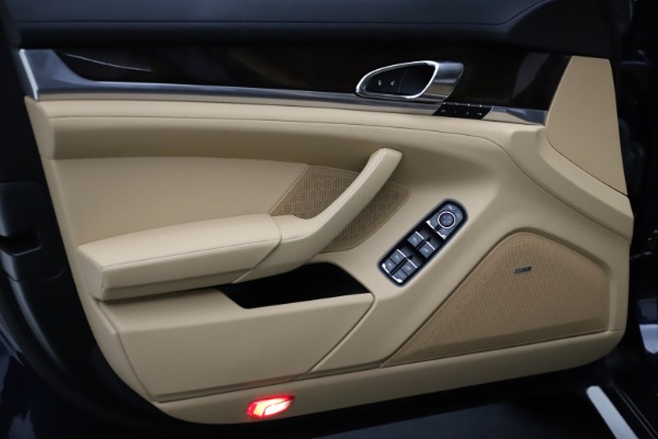 Used 2016 Porsche Panamera S E-Hybrid for sale Sold at Rolls-Royce Motor Cars Greenwich in Greenwich CT 06830 15