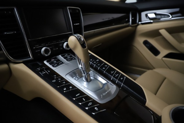 Used 2016 Porsche Panamera S E-Hybrid for sale Sold at Rolls-Royce Motor Cars Greenwich in Greenwich CT 06830 16