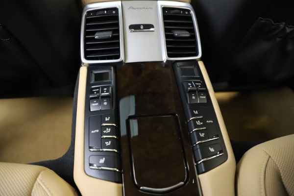Used 2016 Porsche Panamera S E-Hybrid for sale Sold at Rolls-Royce Motor Cars Greenwich in Greenwich CT 06830 20