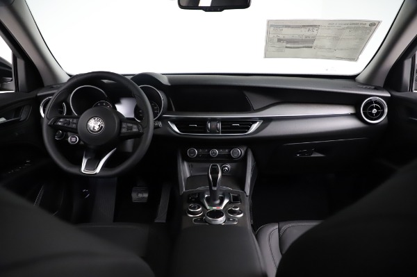 New 2021 Alfa Romeo Stelvio Ti Q4 for sale Sold at Rolls-Royce Motor Cars Greenwich in Greenwich CT 06830 18