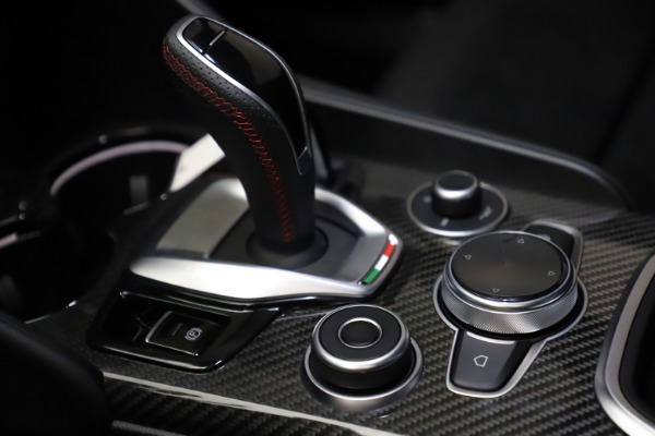 New 2021 Alfa Romeo Giulia Quadrifoglio for sale Sold at Rolls-Royce Motor Cars Greenwich in Greenwich CT 06830 26
