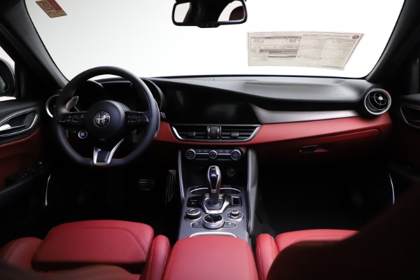 New 2021 Alfa Romeo Giulia Ti Sport for sale $54,050 at Rolls-Royce Motor Cars Greenwich in Greenwich CT 06830 17