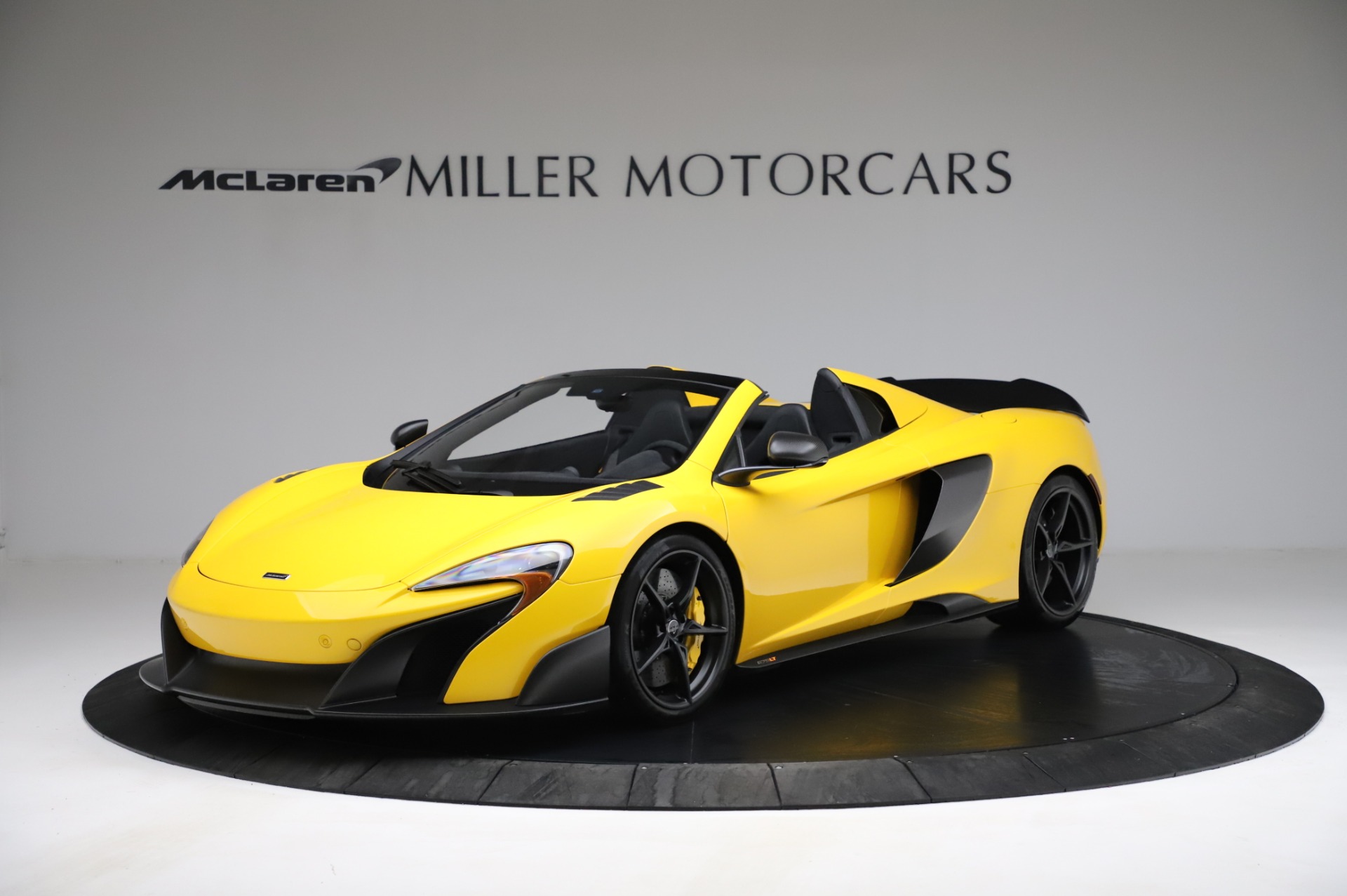 Used 2016 McLaren 675LT Spider for sale Sold at Rolls-Royce Motor Cars Greenwich in Greenwich CT 06830 1