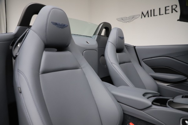 New 2021 Aston Martin Vantage Roadster for sale Sold at Rolls-Royce Motor Cars Greenwich in Greenwich CT 06830 24