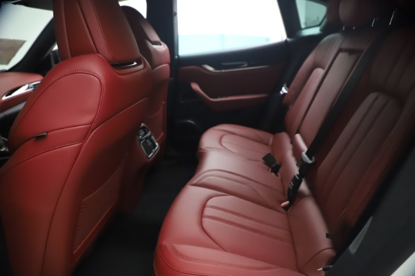 New 2021 Maserati Levante Q4 GranSport for sale Sold at Rolls-Royce Motor Cars Greenwich in Greenwich CT 06830 16