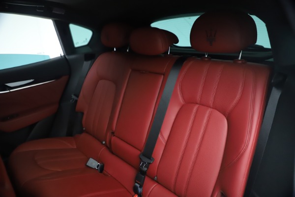 New 2021 Maserati Levante Q4 GranSport for sale Sold at Rolls-Royce Motor Cars Greenwich in Greenwich CT 06830 17