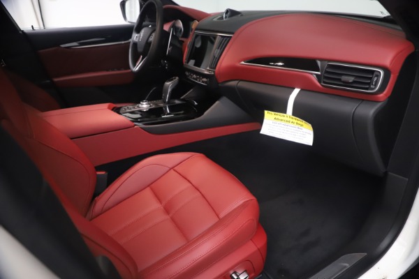 New 2021 Maserati Levante Q4 GranSport for sale Sold at Rolls-Royce Motor Cars Greenwich in Greenwich CT 06830 19