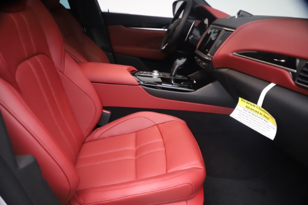 New 2021 Maserati Levante Q4 GranSport for sale Sold at Rolls-Royce Motor Cars Greenwich in Greenwich CT 06830 20