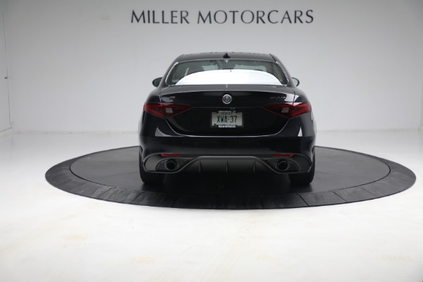 New 2021 Alfa Romeo Giulia Ti Sport Q4 for sale Sold at Rolls-Royce Motor Cars Greenwich in Greenwich CT 06830 6