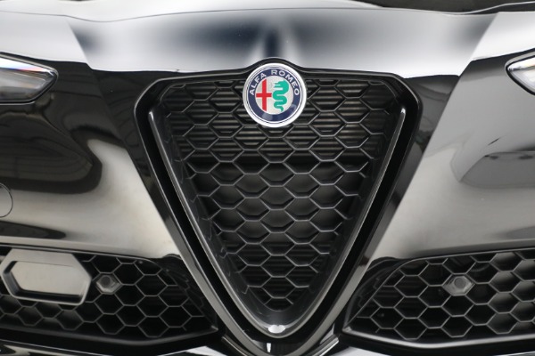 New 2021 Alfa Romeo Giulia Q4 for sale Sold at Rolls-Royce Motor Cars Greenwich in Greenwich CT 06830 13