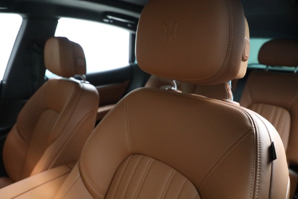 New 2021 Maserati Levante Q4 GranLusso for sale $89,735 at Rolls-Royce Motor Cars Greenwich in Greenwich CT 06830 16