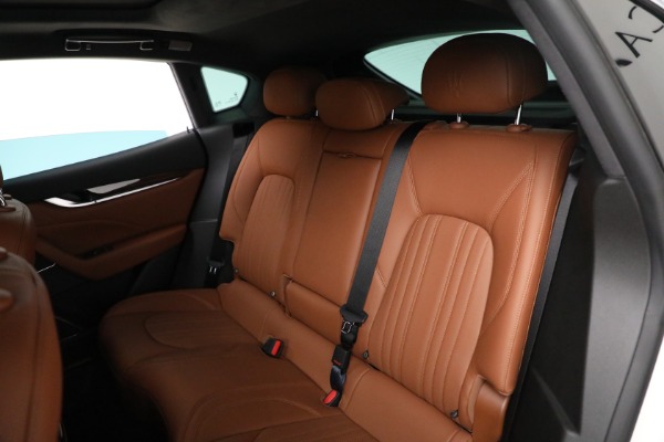 New 2021 Maserati Levante Q4 GranLusso for sale $89,735 at Rolls-Royce Motor Cars Greenwich in Greenwich CT 06830 20