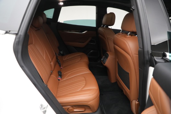 New 2021 Maserati Levante Q4 GranLusso for sale $89,735 at Rolls-Royce Motor Cars Greenwich in Greenwich CT 06830 15