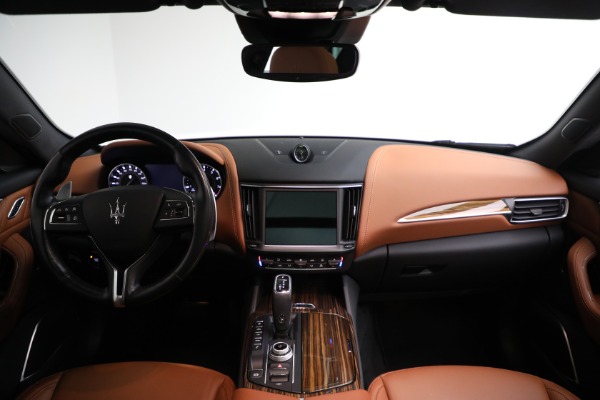 New 2021 Maserati Levante Q4 GranLusso for sale $89,735 at Rolls-Royce Motor Cars Greenwich in Greenwich CT 06830 17