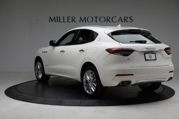 New 2021 Maserati Levante Q4 GranLusso for sale Sold at Rolls-Royce Motor Cars Greenwich in Greenwich CT 06830 5