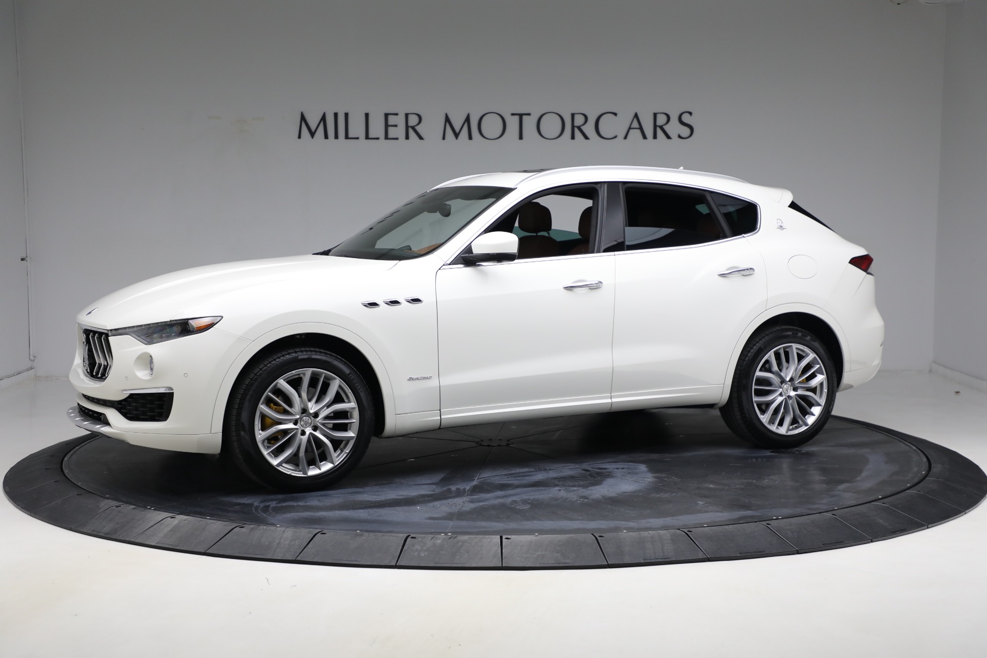 New 2021 Maserati Levante Q4 GranLusso for sale $89,735 at Rolls-Royce Motor Cars Greenwich in Greenwich CT 06830 1