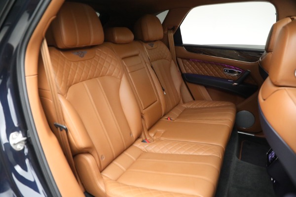 Used 2018 Bentley Bentayga W12 Signature for sale $109,900 at Rolls-Royce Motor Cars Greenwich in Greenwich CT 06830 28